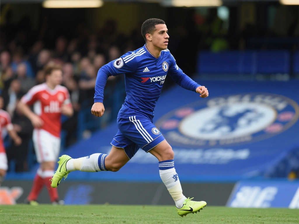 曼联因高价回扣放弃阿扎尔，切尔西仅700万成功签下？